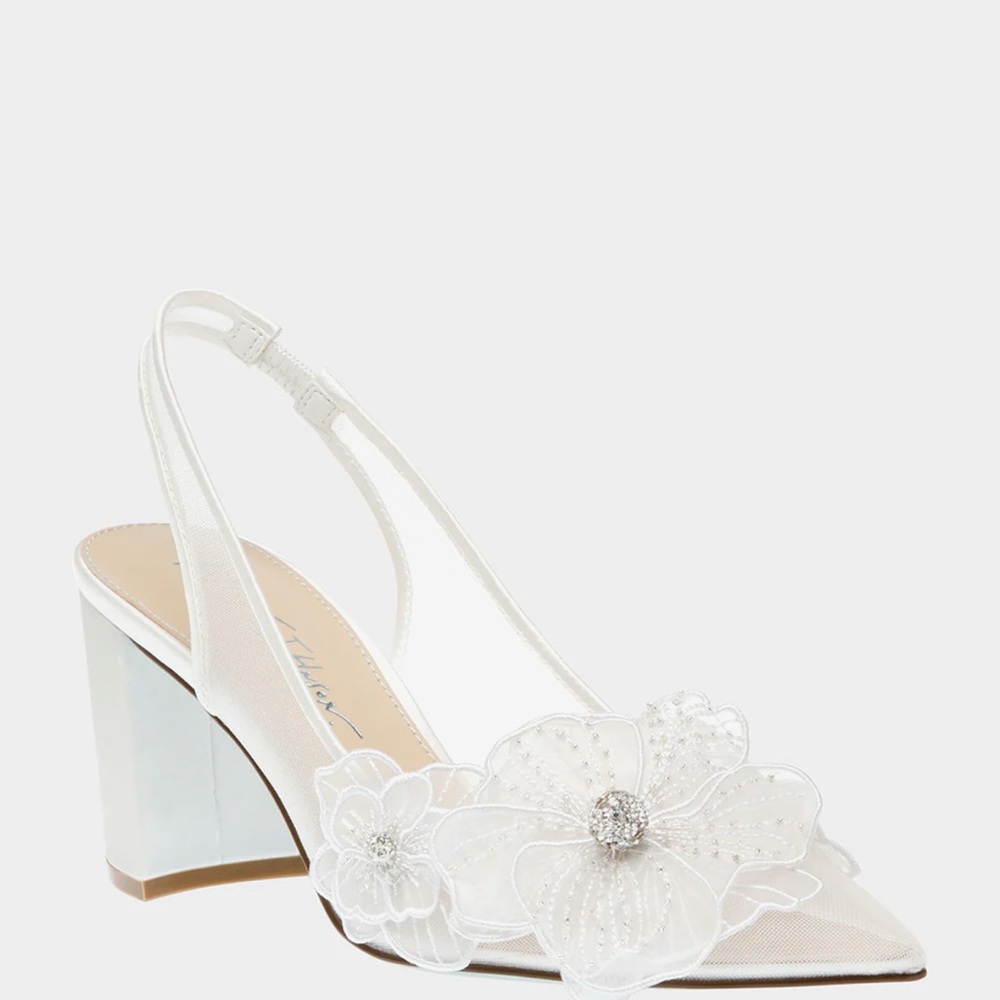 Betsey Johnson Petra Heels in Ivory